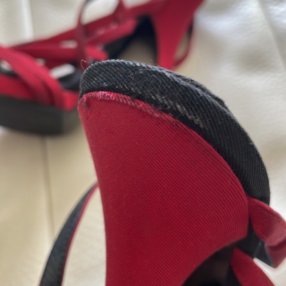 Red Dolce and Gabbana Heels Size 39.5 - Picture 9 of 14